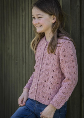 138-5 Tyttöjen neule