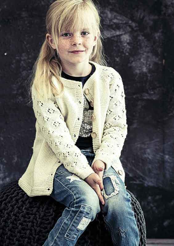 131-5 ylhäältä alas laskettava lasten neuletakki