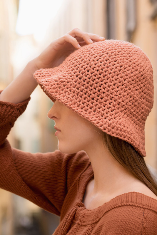 DSA67-19 Daisy Bucket Hat Mandarin