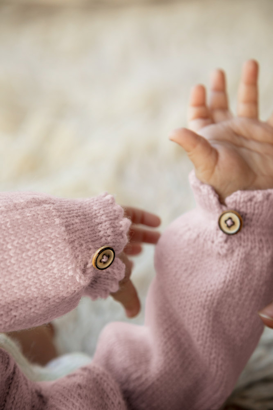 DG411-01 Elea Hentesett Rosa