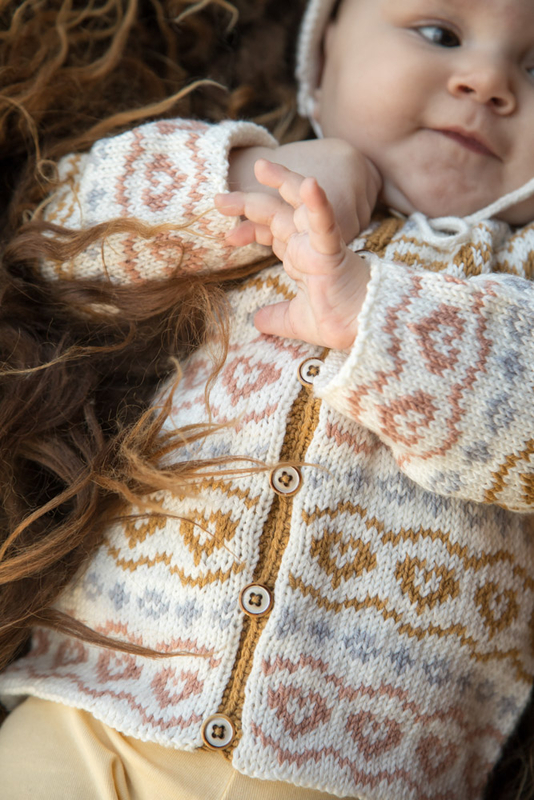 DG411-09 Elea Hentesett Oker