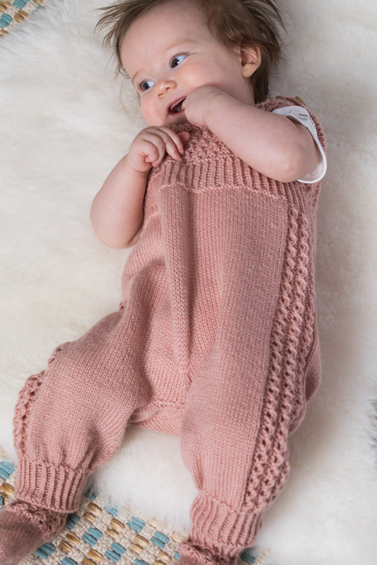 DG414-02 Ethel Babysett Dus Fersken