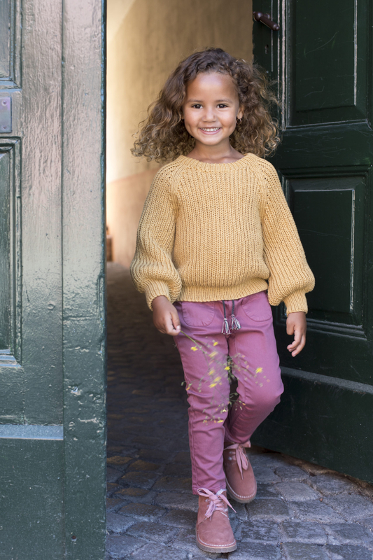 DG417-01 Lisa Genser