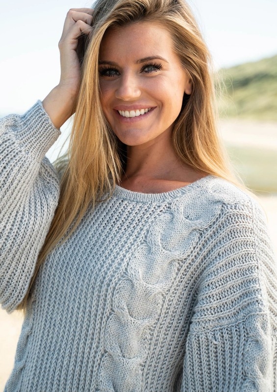 1809 Sweater med fletning