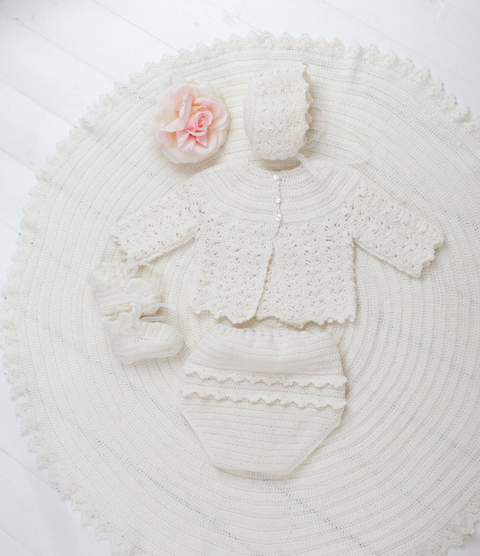 DG276-11 Fanny Hæklet Babysett