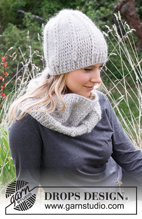 214-45 Whispering Wind by DROPS Design