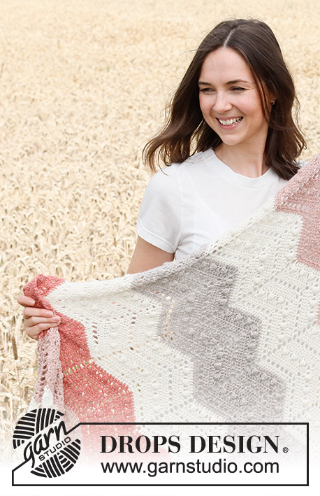 220-30 Carnival Cuddles by DROPS Design