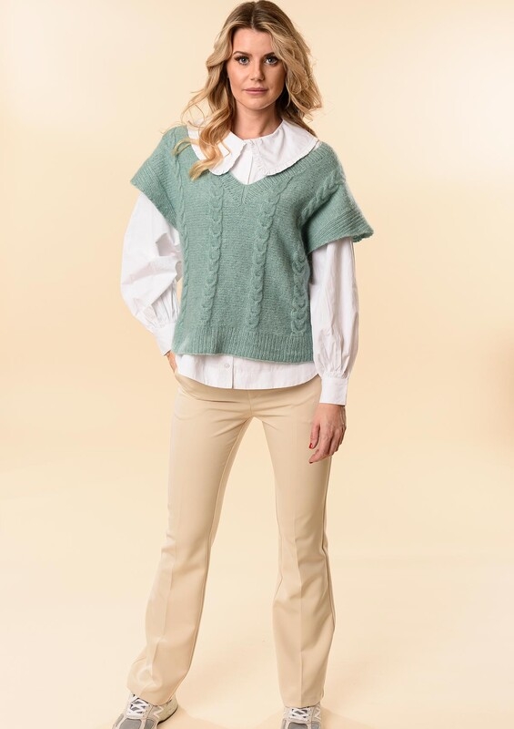 1853 Vest med fletninger