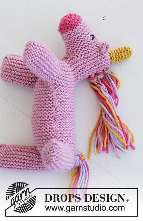 37-18 Rainbow the Unicorn by DROPS Design