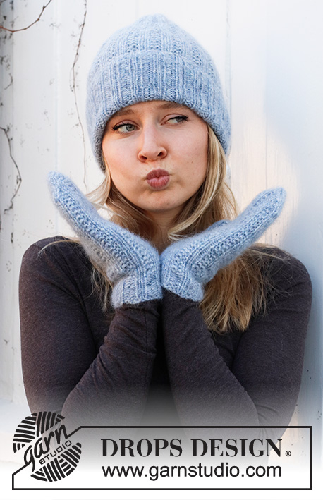 214-30 Winter Powder Set by DROPS Design