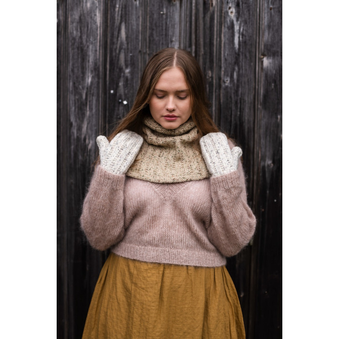 91889 TUNNIT - KAULAKORU Rikkoutuneessa ribissä