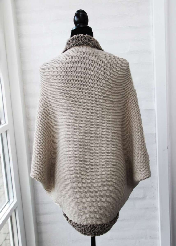 96530 Neulottu huivitakki