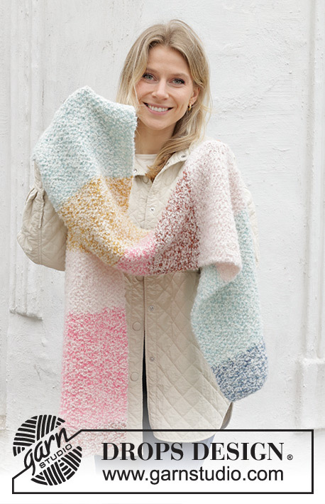 242-29 Dream Weaver Scarf by DROPS Design