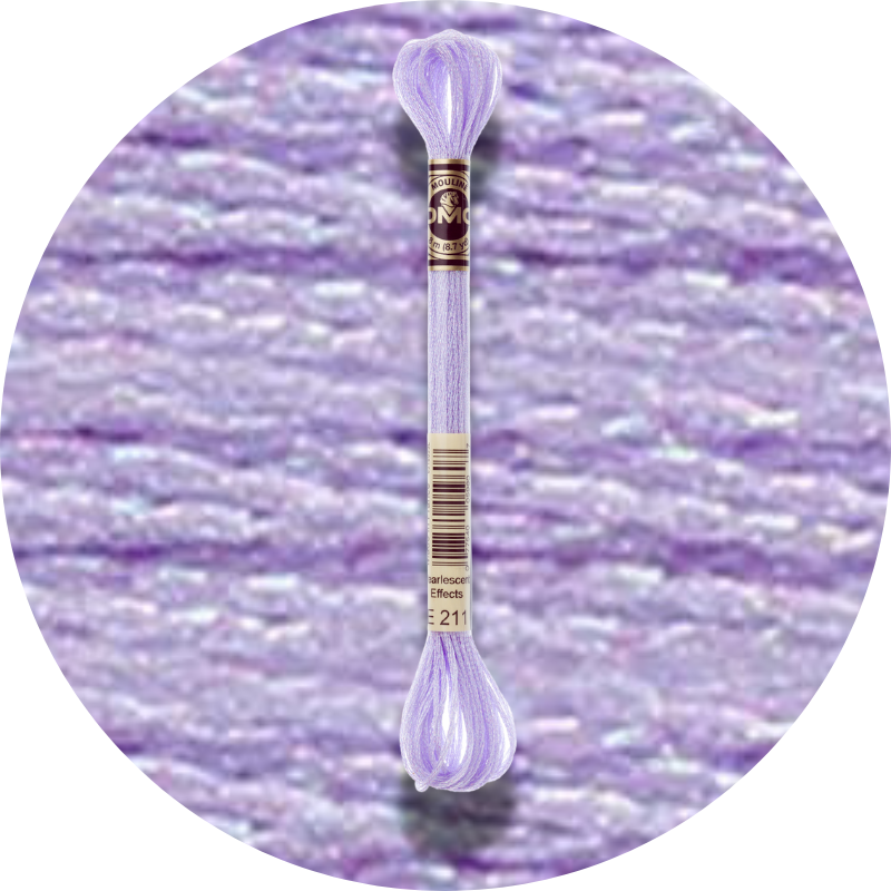DMC Mouliné Light Effects E211 Helmiäinen vaalea parmanvioletti
