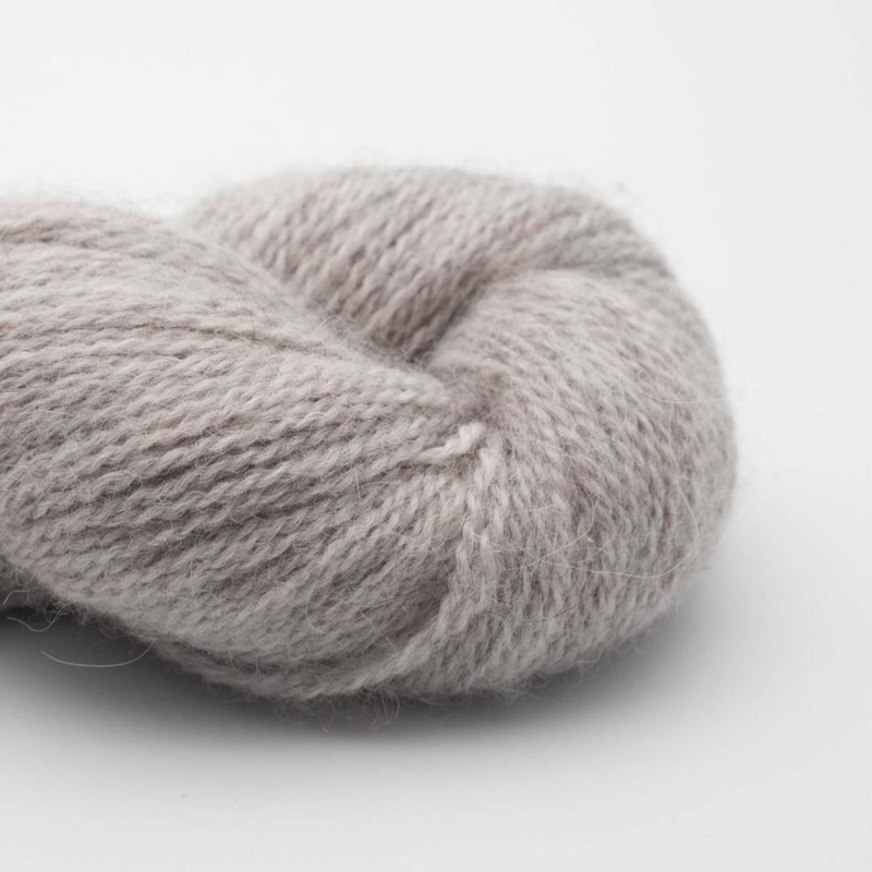 BC Garn Babyalpaca 10/2 RAS 101 Hopea (värjäämätön) RAS