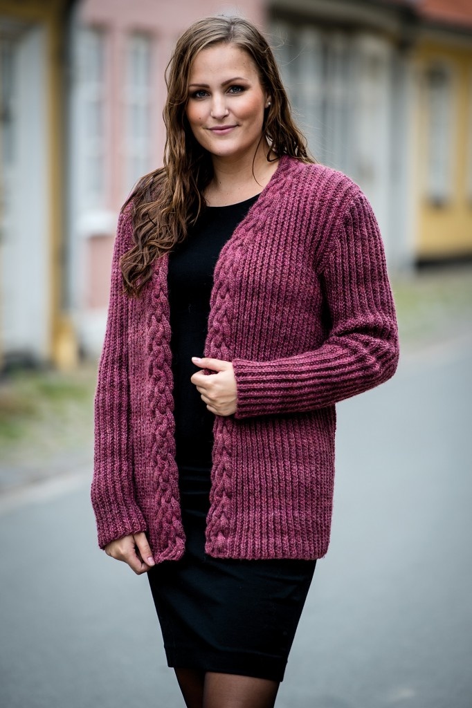 1516 - Mayflower Da Capon etureunoissa kierretty takki