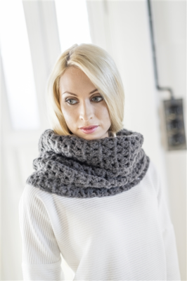 MR33 - Design 3309: Löysä kaula