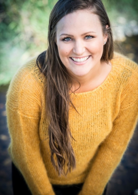 1657 Keltainen pusero