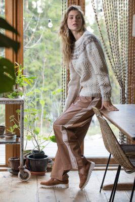 DSA77-01 Ulrikke Sweater beige