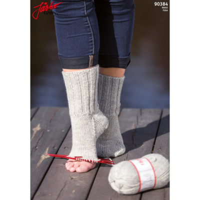 90384 Klassiset rätisukat